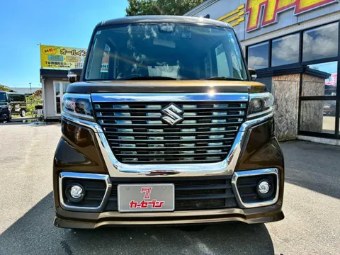Suzuki Spacia Custom