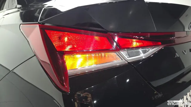 Hyundai Elantra (Avante)