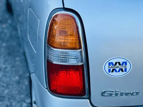 Daihatsu Mira Gino