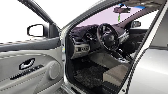 Renault SM3