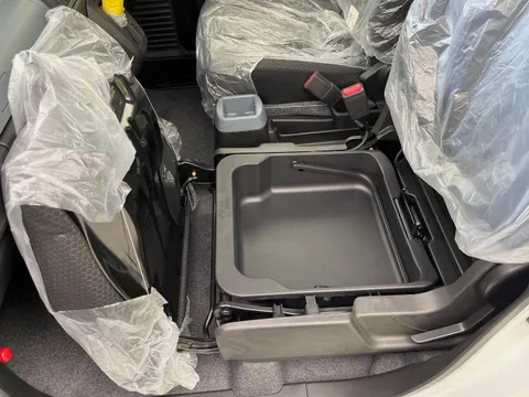 Suzuki Spacia Base
