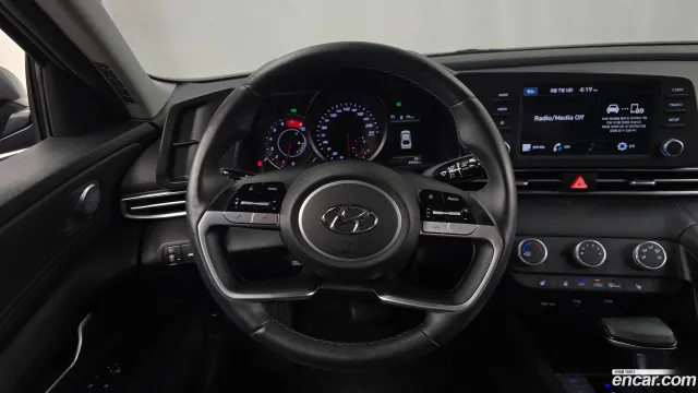 Hyundai Elantra (Avante)