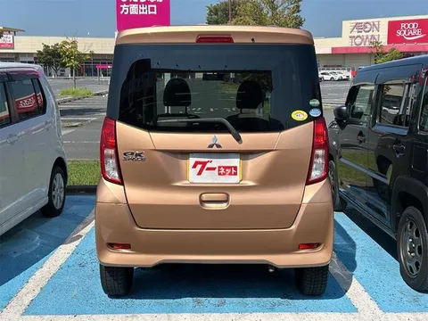 Mitsubishi eK Space