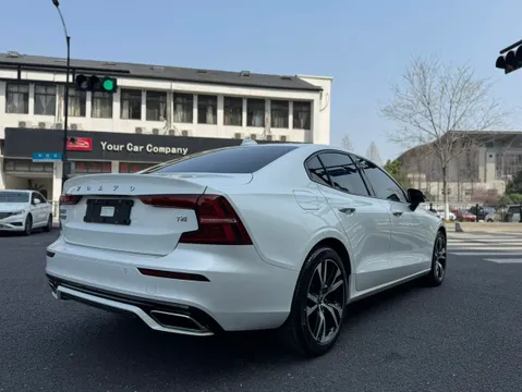 Volvo S60