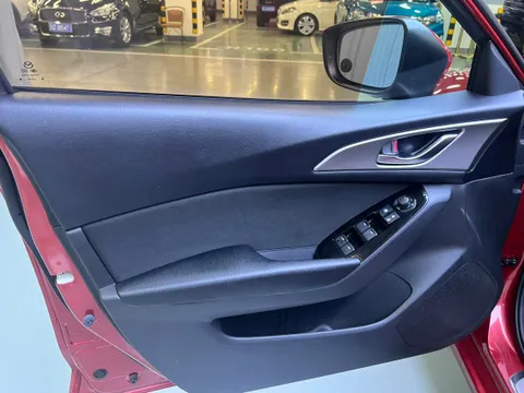 Mazda Mazda 3