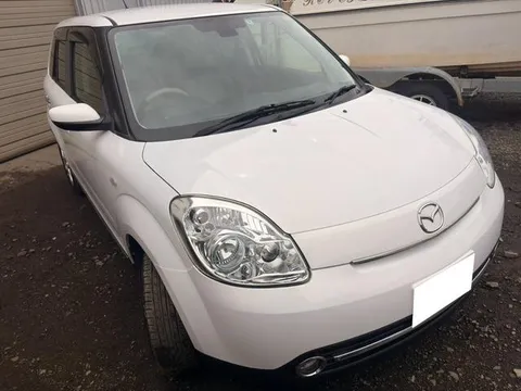 Mazda Verisa