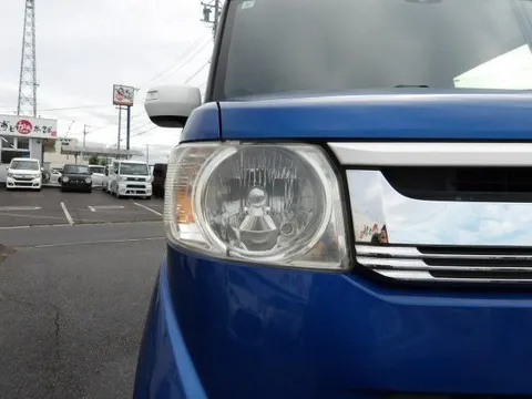 Honda N-BOX Slash