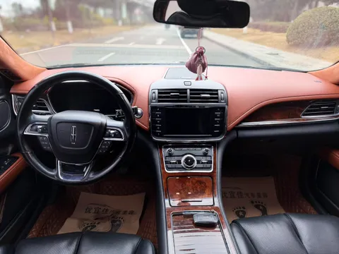 Lincoln Continental