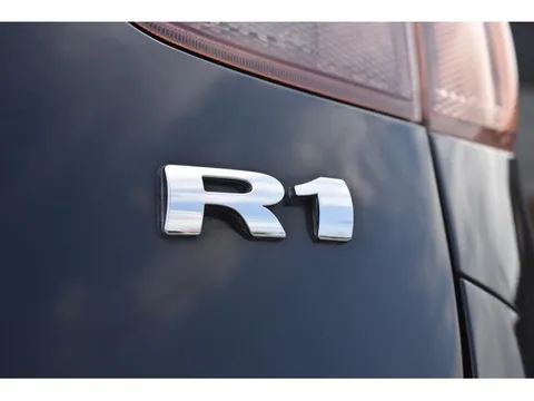 Subaru R1