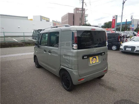 Suzuki Spacia Base