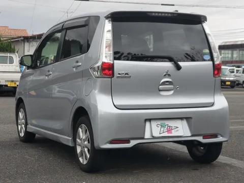 Mitsubishi eK Custom