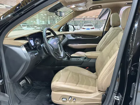 Cadillac XT6