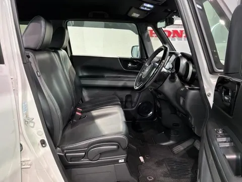 Honda N-BOX Slash