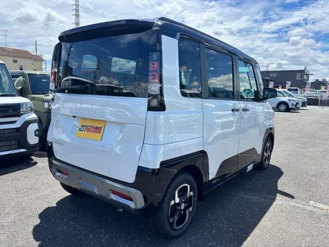 Mitsubishi Delica Mini