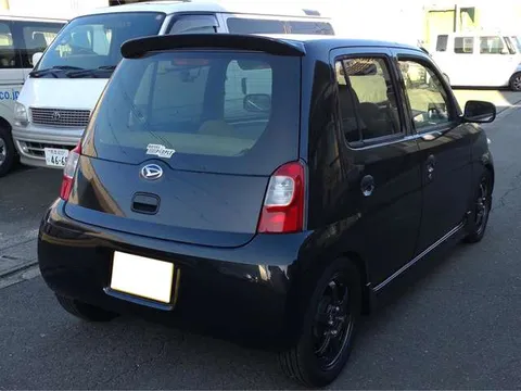 Daihatsu Esse