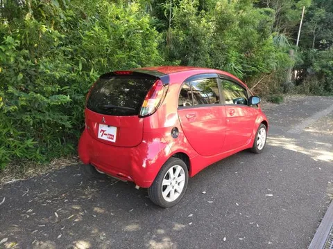 Mitsubishi I