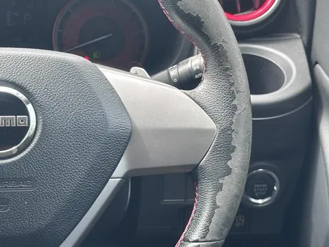 Toyota Pixis Joy