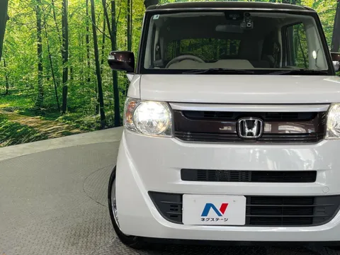 Honda N-BOX Slash