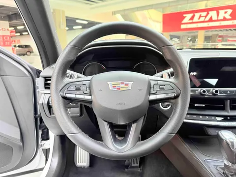 Cadillac CT4