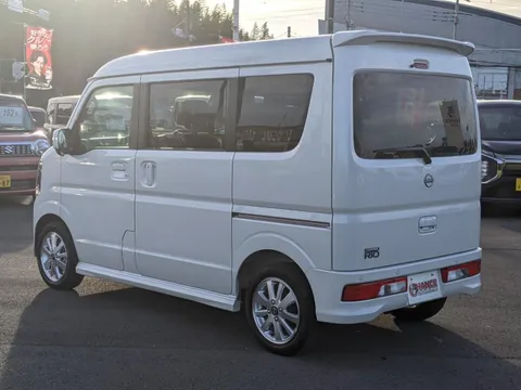 Nissan Clipper Rio