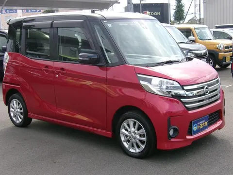 Nissan Dayz Roox