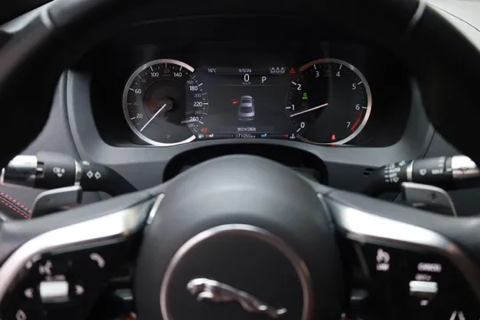 Jaguar XEL