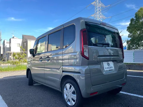 Suzuki Spacia