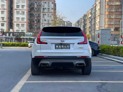Cadillac XT4