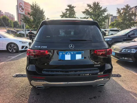 Mercedes-Benz Mercedes-Benz GLB