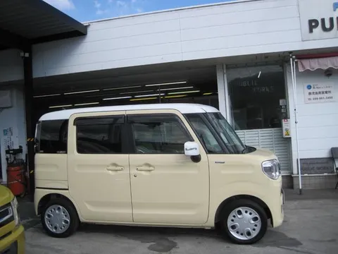 Suzuki Spacia