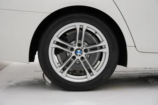BMW BMW