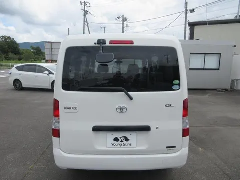 Toyota TownAce Van