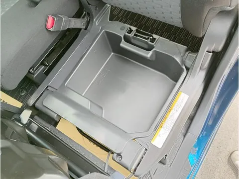 Toyota Pixis Mega