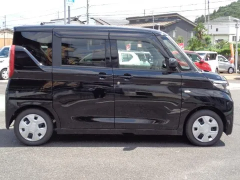 Mitsubishi eK Space