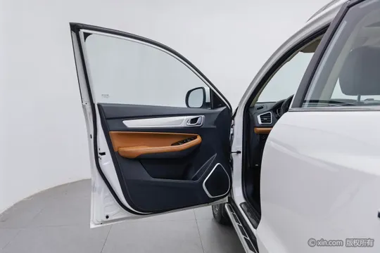 Geely Vision X6