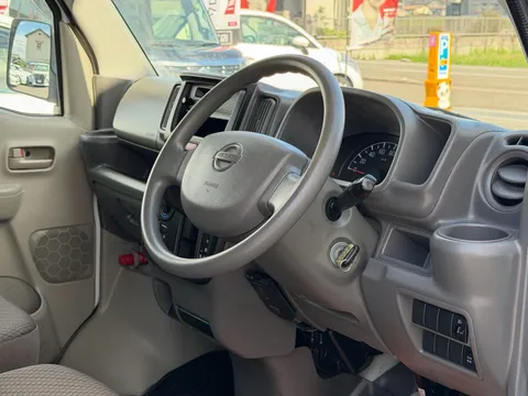 Nissan Clipper