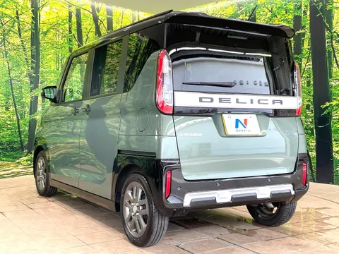 Mitsubishi Delica Mini