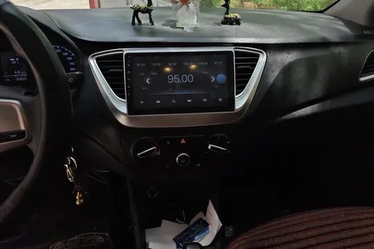Hyundai Verna