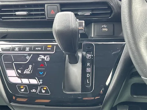 Mitsubishi eK X