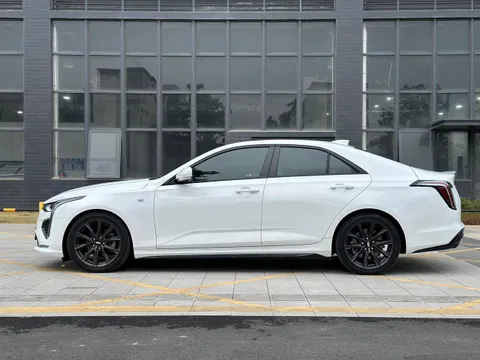 Cadillac CT4
