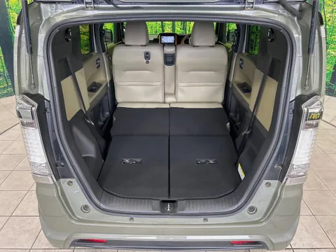 Honda N-BOX Slash
