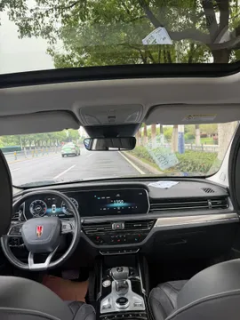 Hongqi HS5