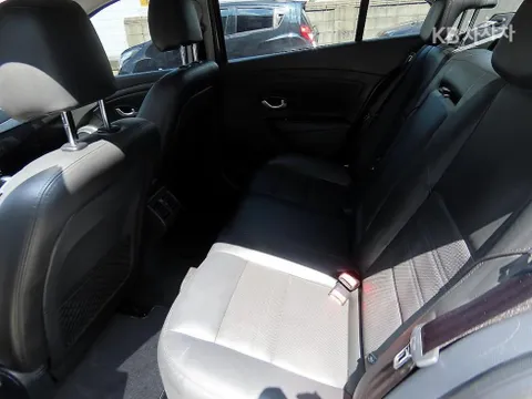 Renault SM3