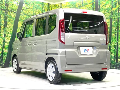 Suzuki Spacia