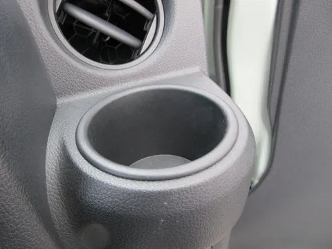Daihatsu Mira Tocot
