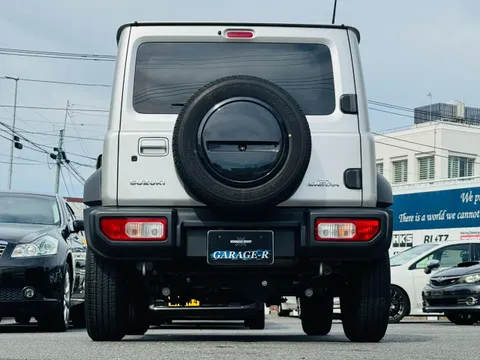 Suzuki Jimny Sierra