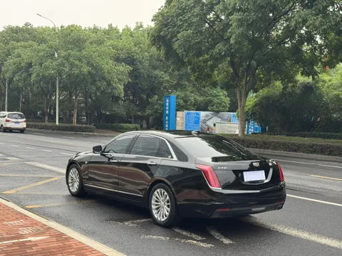 Cadillac CT6