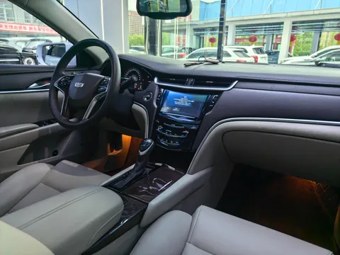 Cadillac XTS