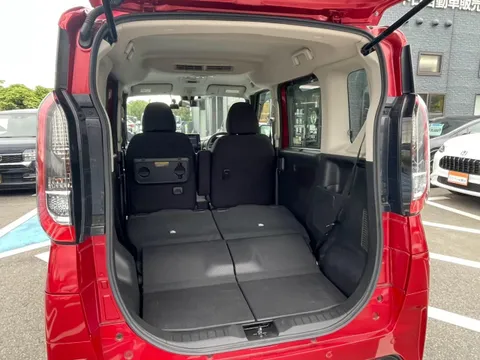 Mitsubishi eK X Space
