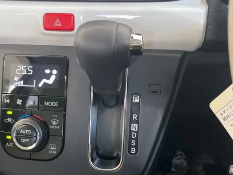 Daihatsu Mira Tocot